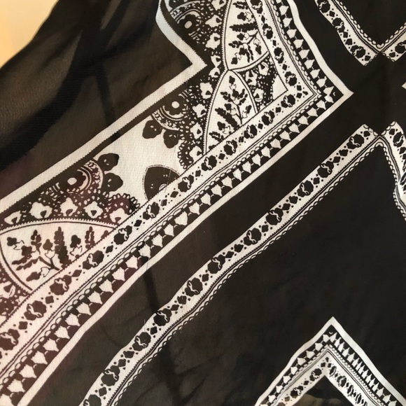 Sheer kerchief tank - Picture 2 of 3